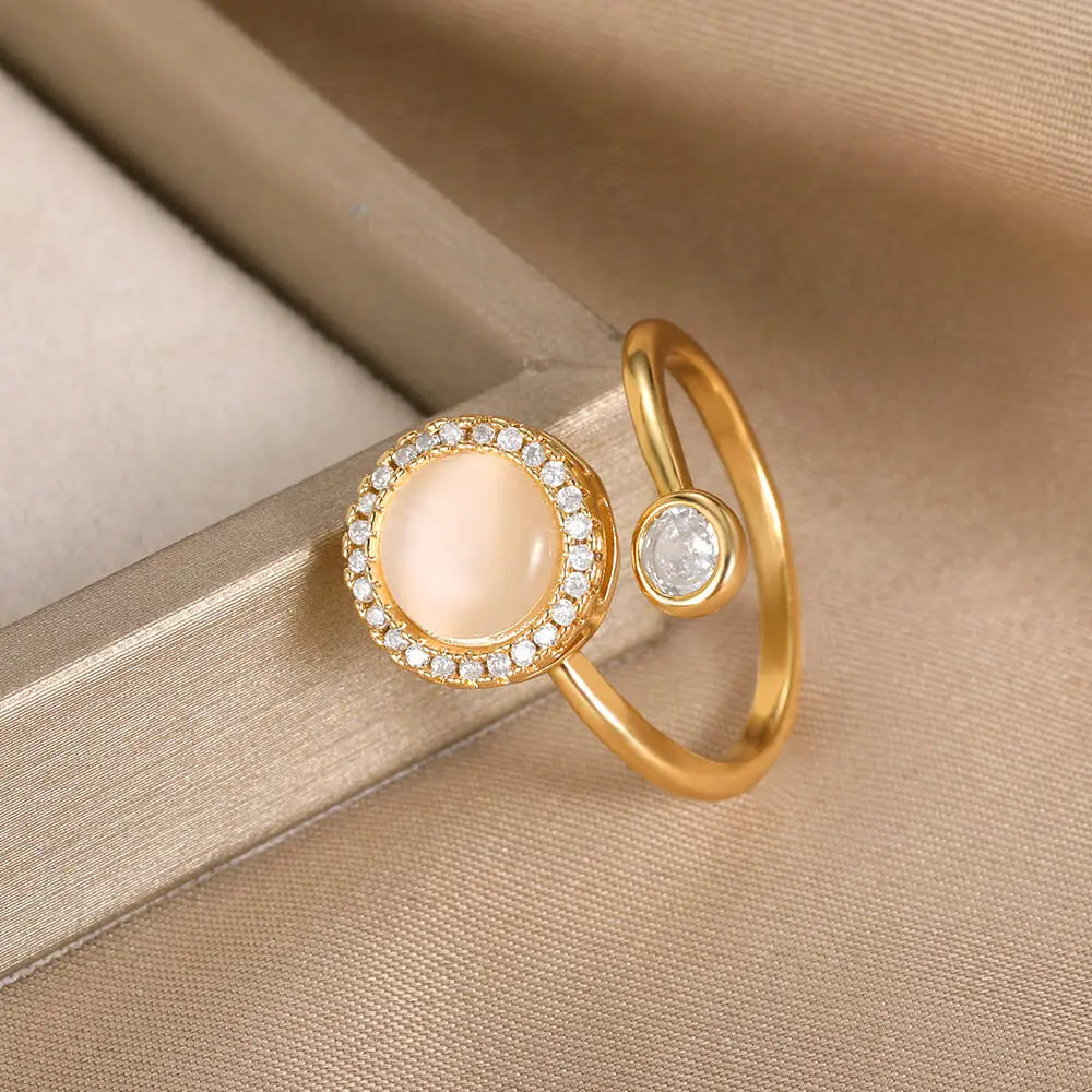 Calm Rings by Orélina